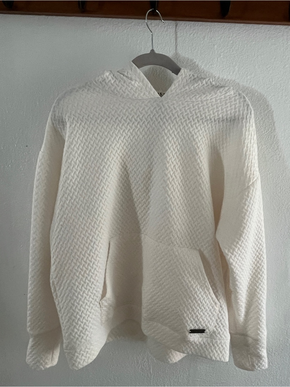 Women’s Cream Textured Knit Hoodie Sweater